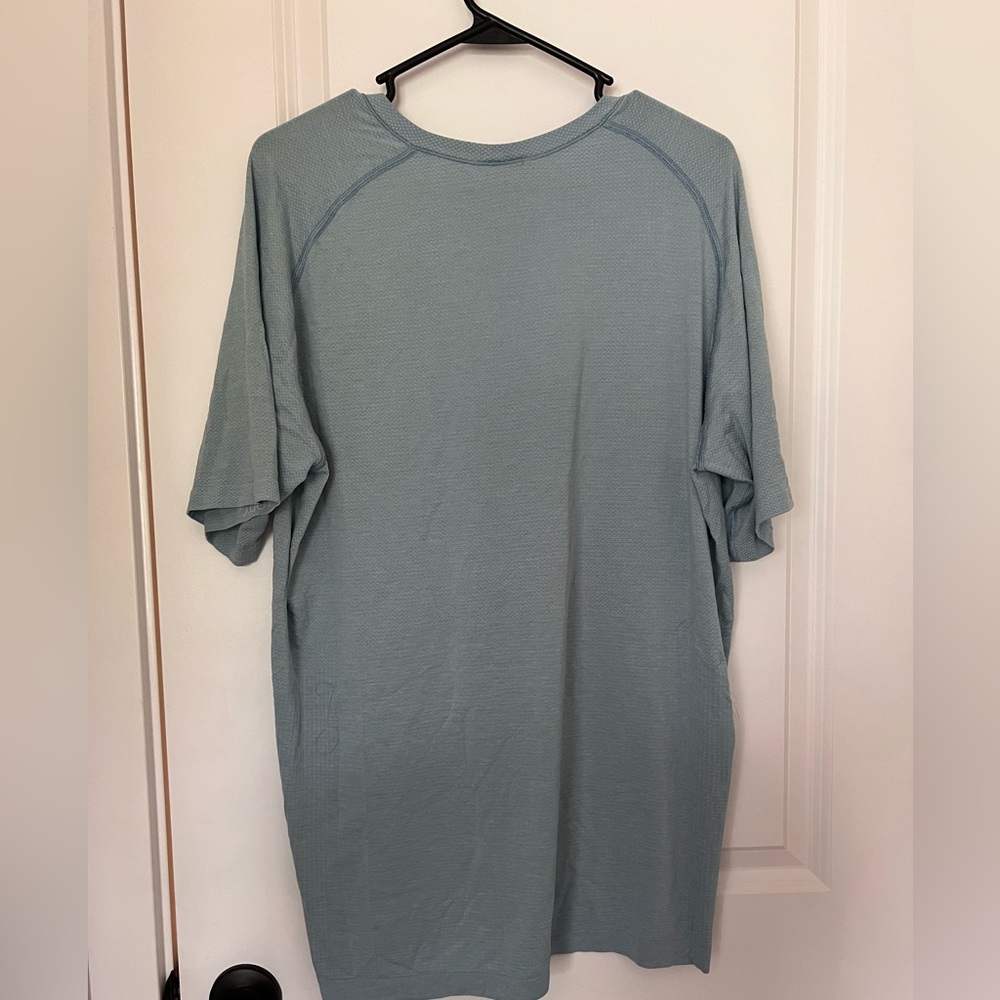 Lululemon Metal Vent T shirt